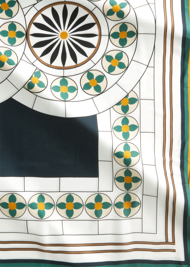 Extra Stór Slæða úr Viscose Modal Blöndu