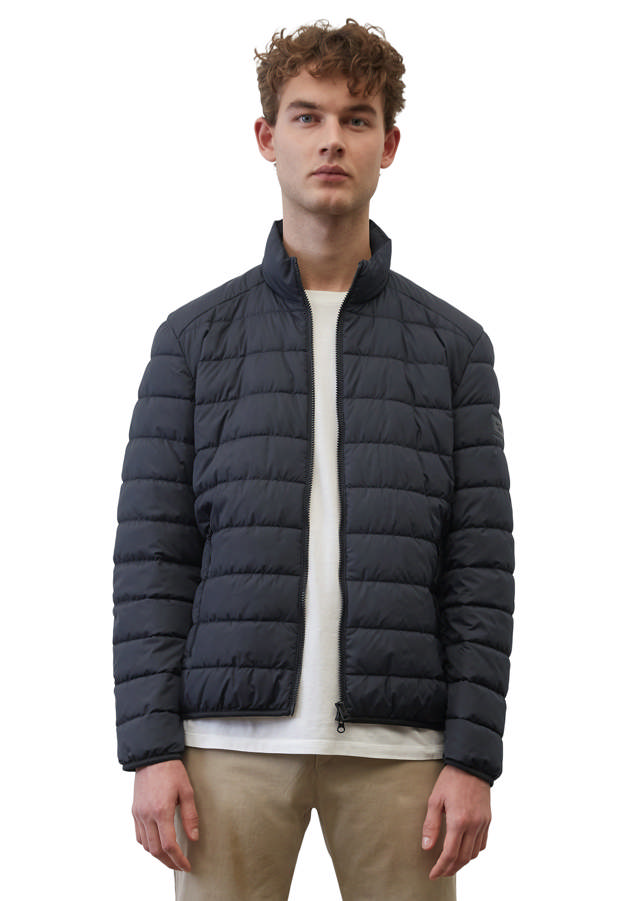 Jakki úr Endurunnu Efni