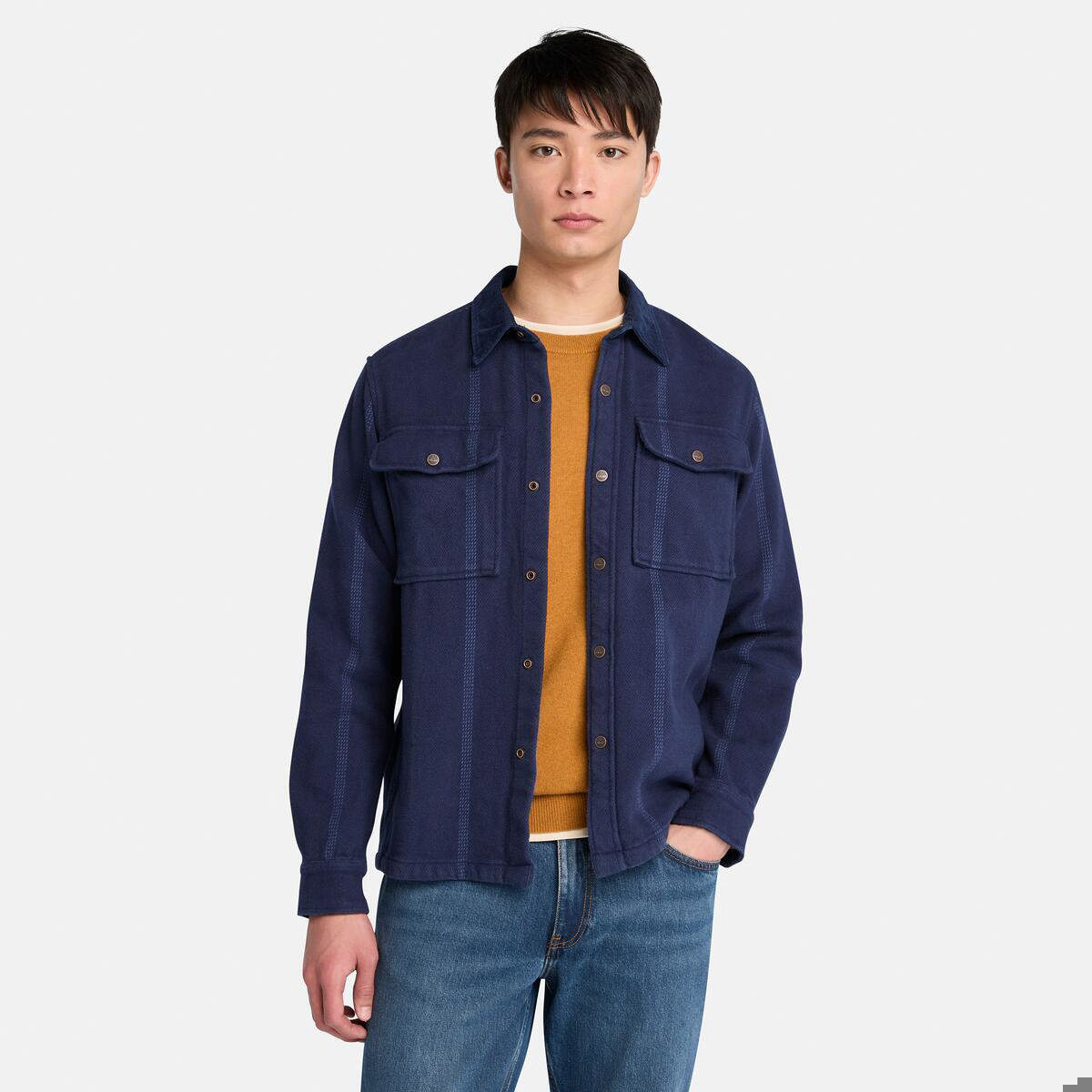 Yfirskyrta með Flauelskraga