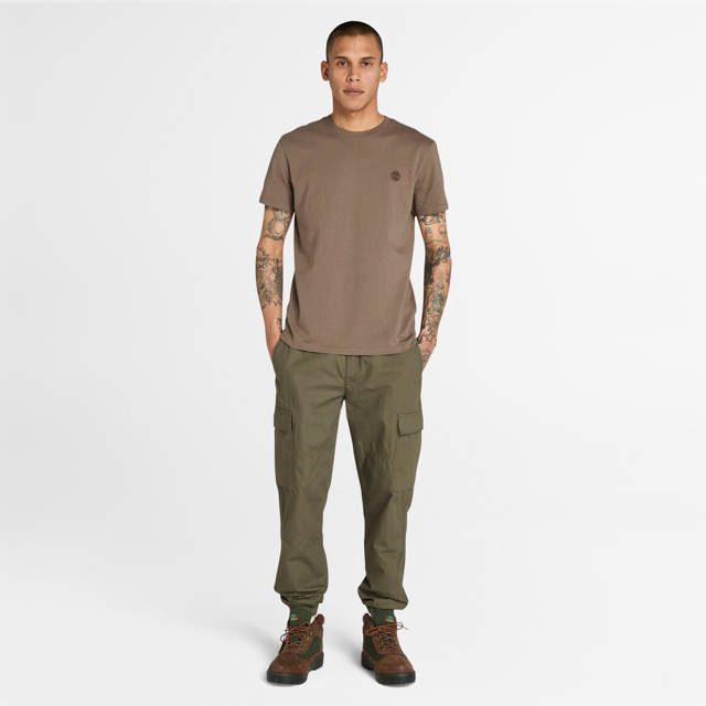 Dunstan River Stuttermabolir, Margir litir